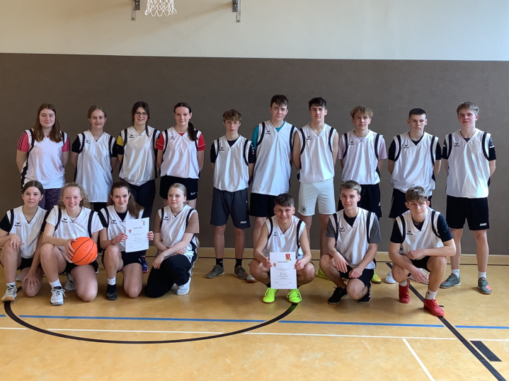 Marienschule erfolgreich bei Basketball-Freundschaftsturnier